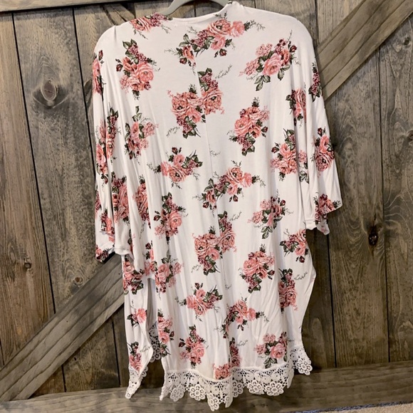 Charlotte Russe Floral Cardigan - Pink and White - Picture 3 of 3